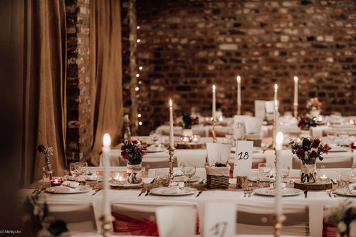 PETITS PLATS PAR DES GRANDS